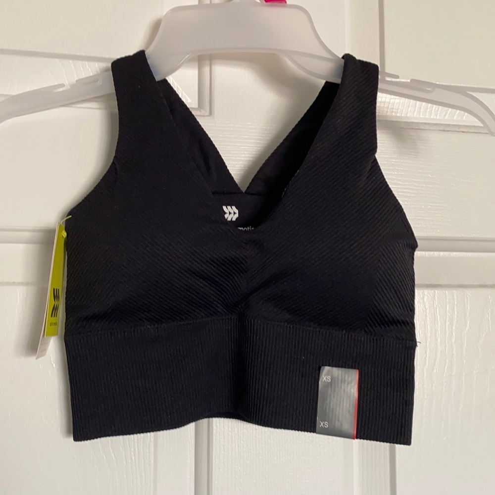 Women’s sports bra NWT